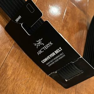 38 mm Arc’teryx (Arcteryx) black conveyor belt. Heavy duty webbing belt. Medium
